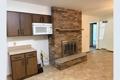 10804 W Hwy 14 Road, Janesville, WI 53536 - Photo 12