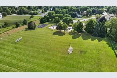 4507 Stonewood Drive, Middleton, WI 53562 - Photo 56