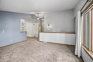 2211 Wood View Dr, Stoughton, WI 53589 - Photo 4