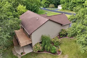 E9265 Pebblebeach Dr, Wisconsin Dells, WI 53965 - Photo 8