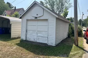133 N Pine St, Adams, WI 53910 - Photo 2