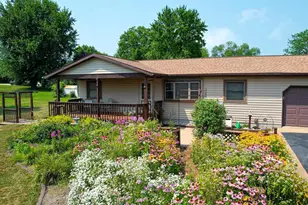 965 Allen Rd, New Lisbon, WI 53950 - Photo 4