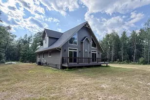 N10433 Queens Way, Necedah, WI 54646 - Photo 10