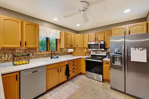 1004 Gomer Dr, Beaver Dam, WI 53916 - Photo 12