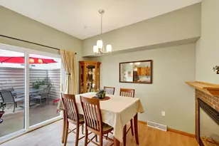 59 S Gardens Way, Fitchburg, WI 53711 - Photo 6