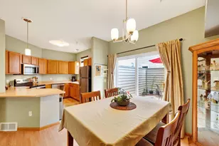 59 S Gardens Way, Fitchburg, WI 53711 - Photo 8