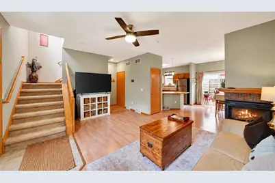 59 S Gardens Way, Fitchburg, WI 53711 - Photo 2