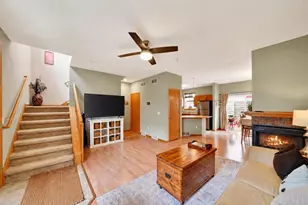 59 S Gardens Way, Fitchburg, WI 53711 - Photo 2