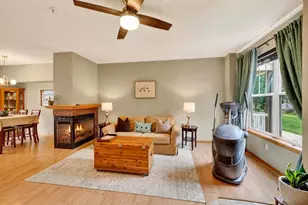 59 S Gardens Way, Fitchburg, WI 53711 - Photo 2