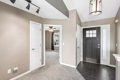 809 Brookstone Crest, Mount Horeb, WI 53572 - Photo 8
