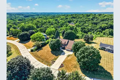 W248S6845 Sugar Maple Drive, Waukesha, WI 53189 - Photo 66