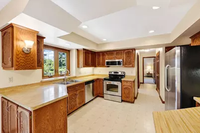 W248S6845 Sugar Maple Drive, Waukesha, WI 53189 - Photo 22