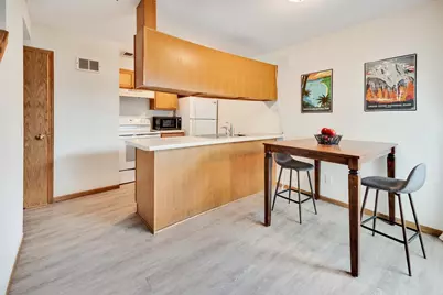 505 East Bluff, Madison, WI 53704 - Photo 12