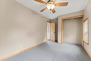 422 Ridge St, Baraboo, WI 53913 - Photo 18