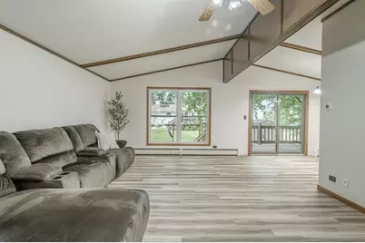 2627 10th Avenue, Monroe, WI 53566 - Photo 4