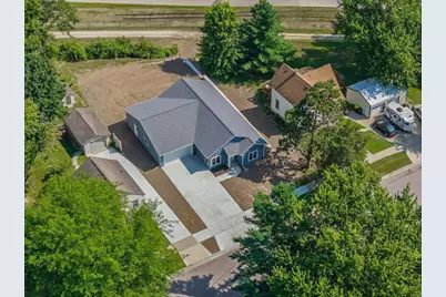 236 W 2nd Street, Reedsburg, WI 53959 - Photo 38