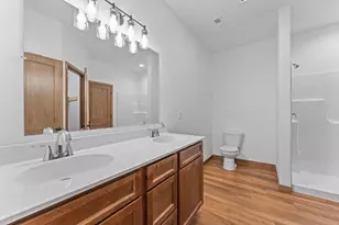 236 W 2nd St, Reedsburg, WI 53959 - Photo 24