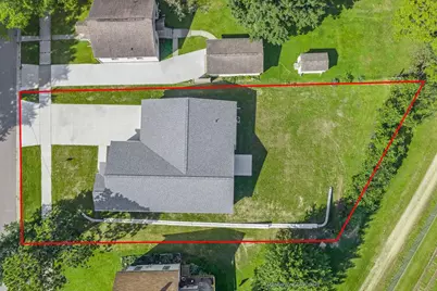 236 W 2nd Street, Reedsburg, WI 53959 - Photo 2