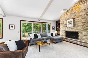 7116 Applewood Dr, Madison, WI 53719 - Photo 10