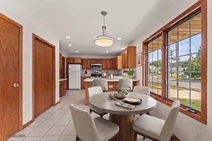 1038 N Thompson Dr, Madison, WI 53704 - Photo 6