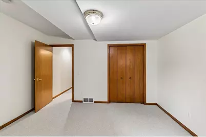5009 Sycamore Avenue, Madison, WI 53704 - Photo 30