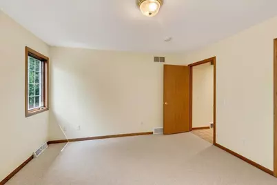 5009 Sycamore Avenue, Madison, WI 53704 - Photo 14