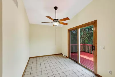5009 Sycamore Avenue, Madison, WI 53704 - Photo 8