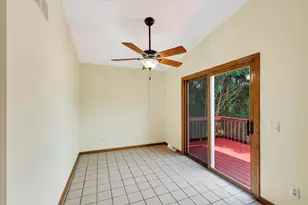 5009 Sycamore Ave, Madison, WI 53704 - Photo 8