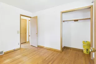 1710 Thackeray Rd, Madison, WI 53704 - Photo 16