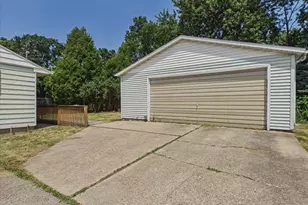 1710 Thackeray Rd, Madison, WI 53704 - Photo 34