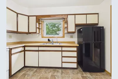 1710 Thackeray Road, Madison, WI 53704 - Photo 14
