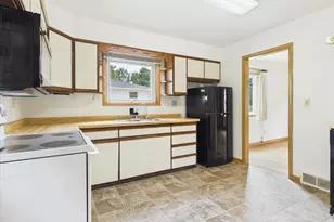 1710 Thackeray Rd, Madison, WI 53704 - Photo 12