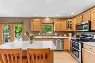 8437 Ellington Way, Middleton, WI 53562 - Photo 12