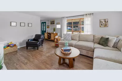 708 Mary Street, Beaver Dam, WI 53916 - Photo 6
