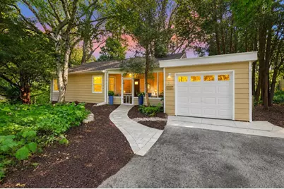 37 Hiawatha Circle, Madison, WI 53711 - Photo 1