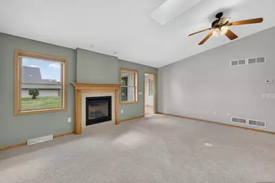 632 Sunset Drive, Lodi, WI 53555 - Photo 4