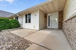 632 Sunset Dr, Lodi, WI 53555 - Photo 2