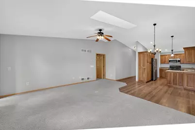 632 Sunset Drive, Lodi, WI 53555 - Photo 8