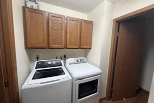 3004 S Petunia Ln, Beloit, WI 53511 - Photo 14