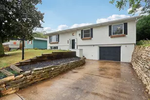 513 Prospect Rd, Waunakee, WI 53597 - Photo 2