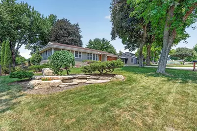 615 Sussex Drive, Janesville, WI 53546 - Photo 2