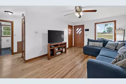 107 Grove Street, Sun Prairie, WI 53590 - Photo 2
