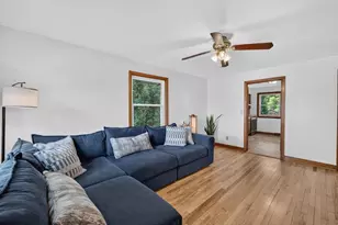 107 Grove St, Sun Prairie, WI 53590 - Photo 4