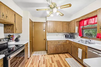 200 Tower Drive, Sun Prairie, WI 53590 - Photo 8