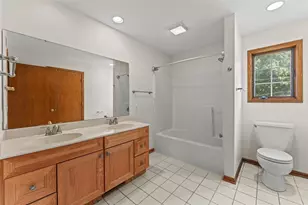 1038 N Thompson Dr, Madison, WI 53704 - Photo 26