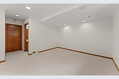 1038 N Thompson Drive, Madison, WI 53704 - Photo 32