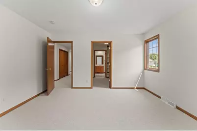 1038 N Thompson Drive, Madison, WI 53704 - Photo 24