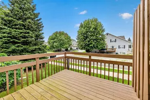 869 Chandler Ln, Sun Prairie, WI 53590 - Photo 18