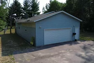W5633 Deer Park Dr, New Lisbon, WI 53950 - Photo 4