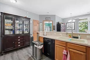 121 Metro Terrace, Madison, WI 53718 - Photo 14